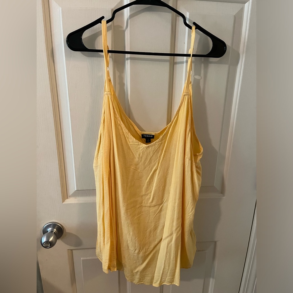 ⚡️Torrid top⚡️
